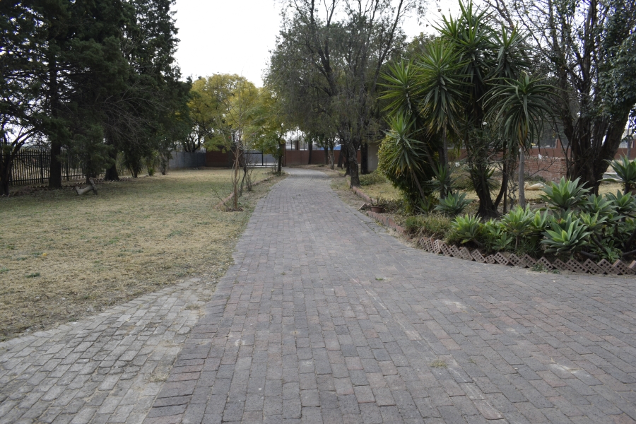4 Bedroom Property for Sale in Inadan Gauteng