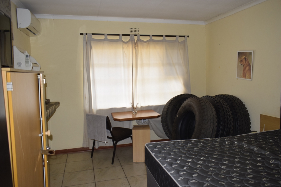 4 Bedroom Property for Sale in Inadan Gauteng