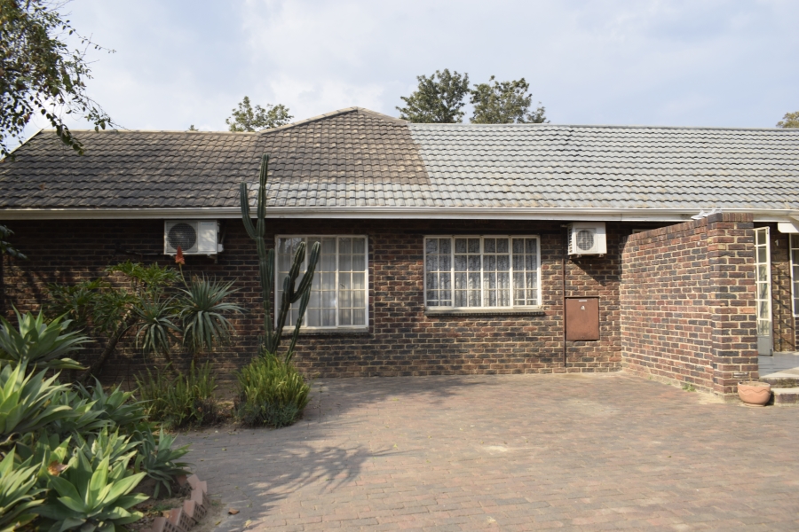 4 Bedroom Property for Sale in Inadan Gauteng