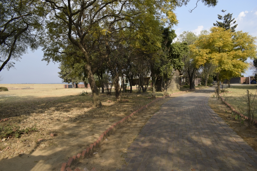 4 Bedroom Property for Sale in Inadan Gauteng