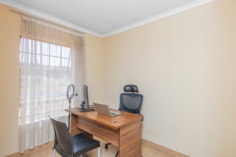 3 Bedroom Property for Sale in Thatch Hill Estate Gauteng