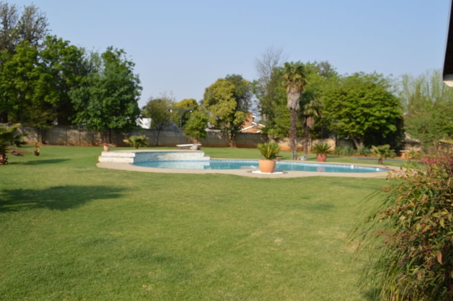 5 Bedroom Property for Sale in Three Rivers East Gauteng