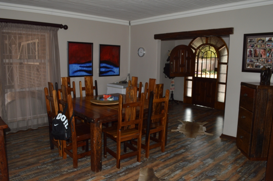 5 Bedroom Property for Sale in Three Rivers East Gauteng