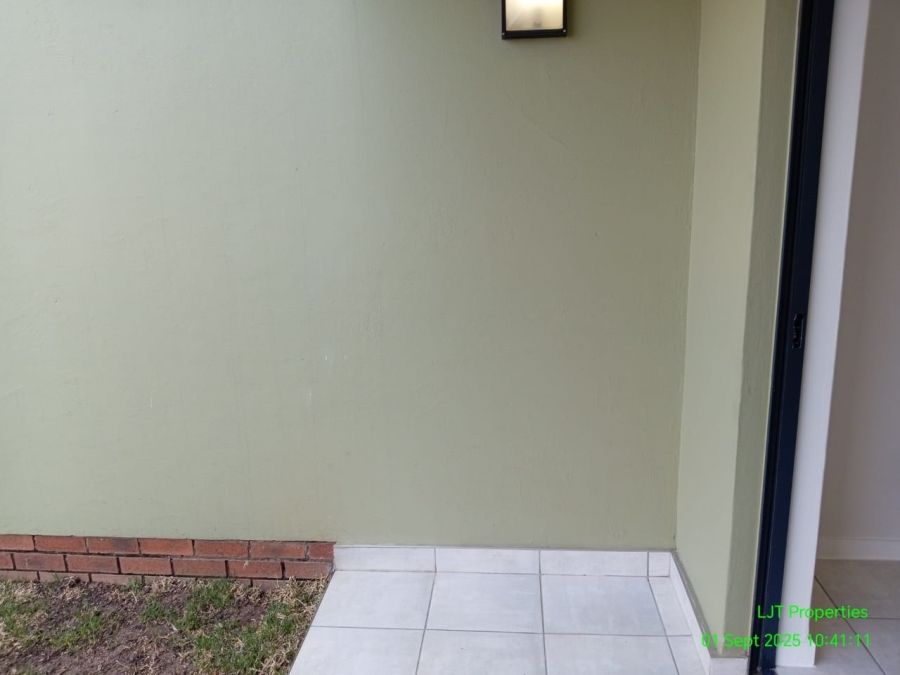To Let 1 Bedroom Property for Rent in Witfield Gauteng