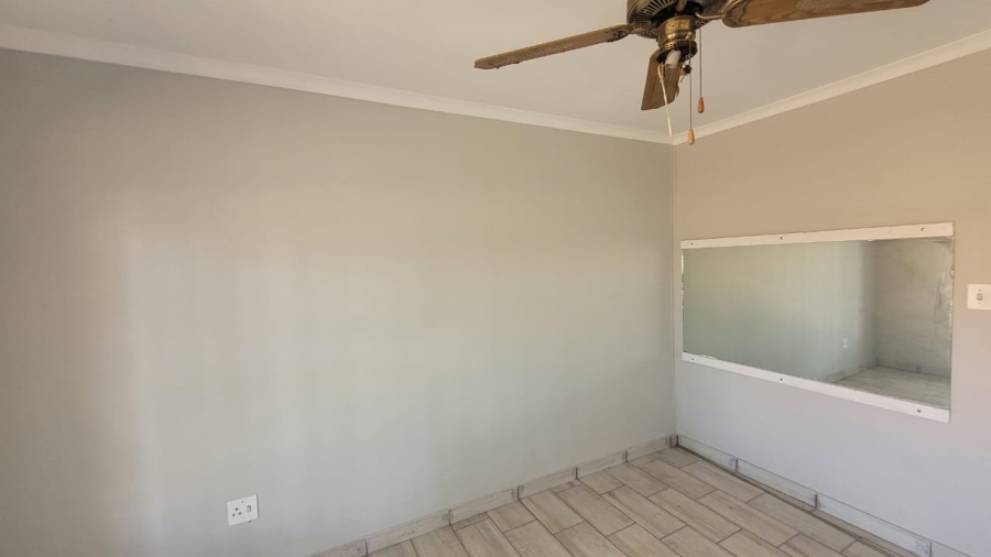 5 Bedroom Property for Sale in The Orchards Gauteng