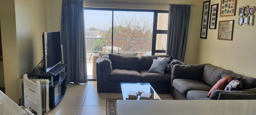 2 Bedroom Property for Sale in Greenstone Hill Gauteng