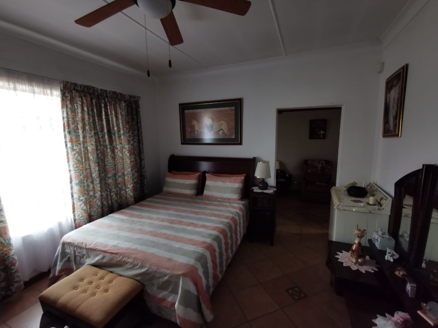 4 Bedroom Property for Sale in Verwoerdpark Gauteng