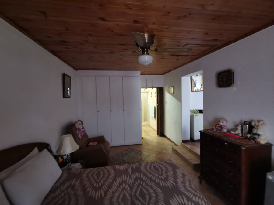 4 Bedroom Property for Sale in Verwoerdpark Gauteng