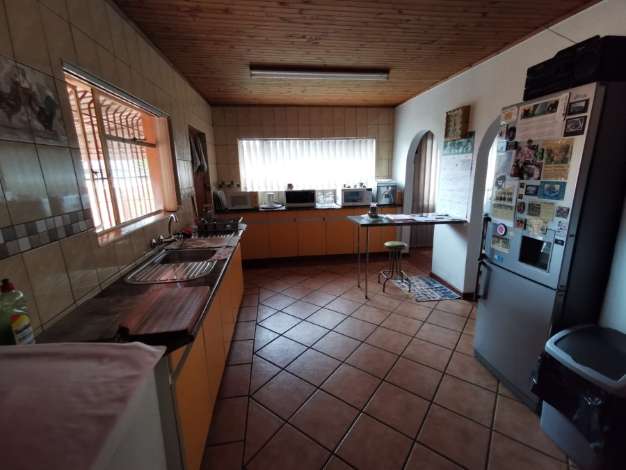 4 Bedroom Property for Sale in Verwoerdpark Gauteng