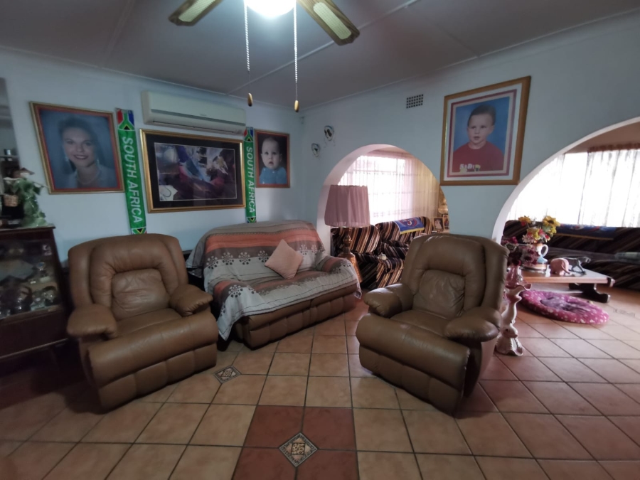4 Bedroom Property for Sale in Verwoerdpark Gauteng