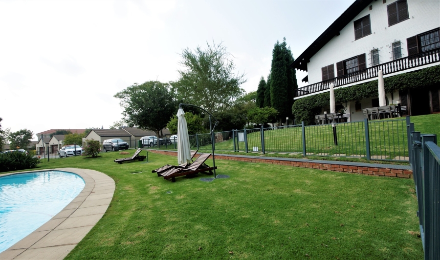 2 Bedroom Property for Sale in Bryanston Gauteng