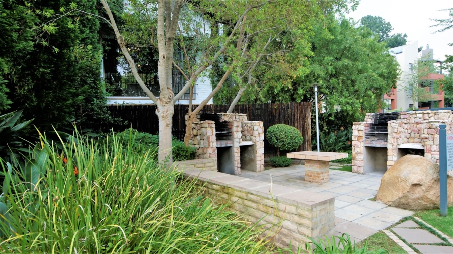 2 Bedroom Property for Sale in Bryanston Gauteng