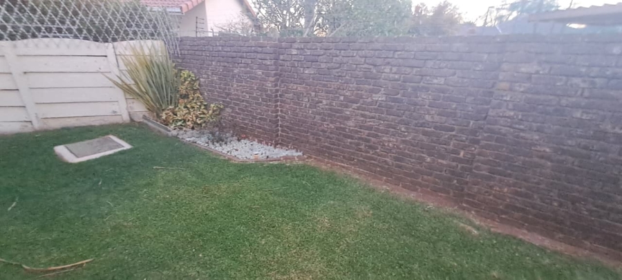3 Bedroom Property for Sale in Birchleigh Gauteng