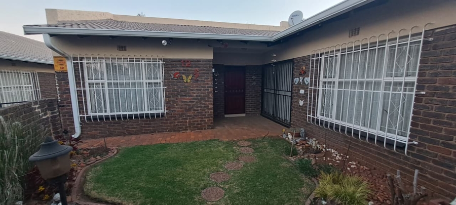 3 Bedroom Property for Sale in Birchleigh Gauteng