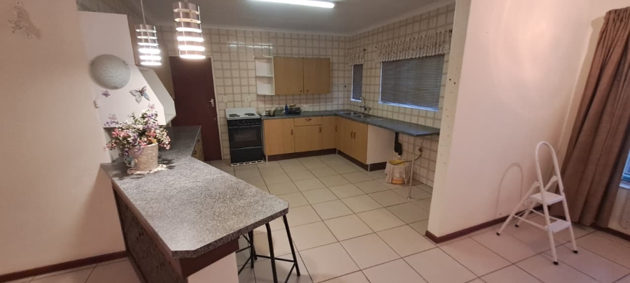 3 Bedroom Property for Sale in Birchleigh Gauteng