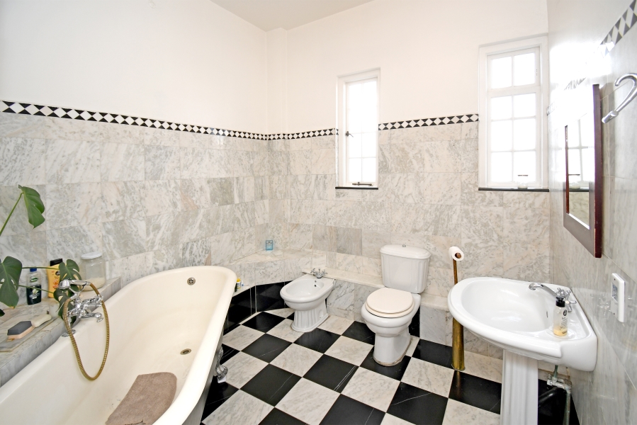 2 Bedroom Property for Sale in Killarney Gauteng