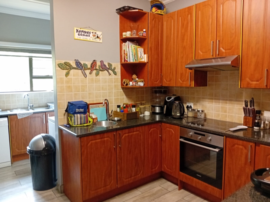 3 Bedroom Property for Sale in Rooihuiskraal North Gauteng