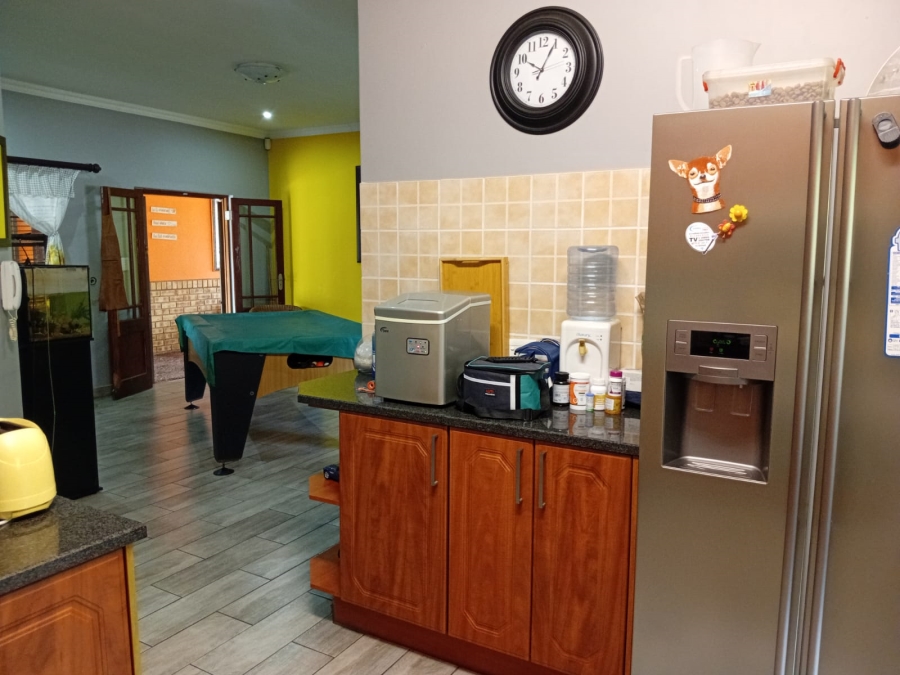 3 Bedroom Property for Sale in Rooihuiskraal North Gauteng