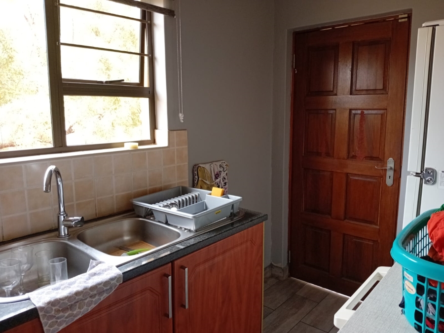 3 Bedroom Property for Sale in Rooihuiskraal North Gauteng