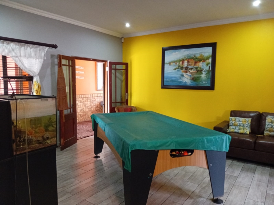 3 Bedroom Property for Sale in Rooihuiskraal North Gauteng