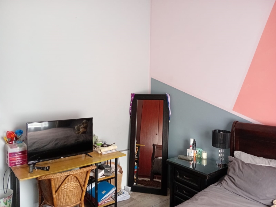 3 Bedroom Property for Sale in Rooihuiskraal North Gauteng