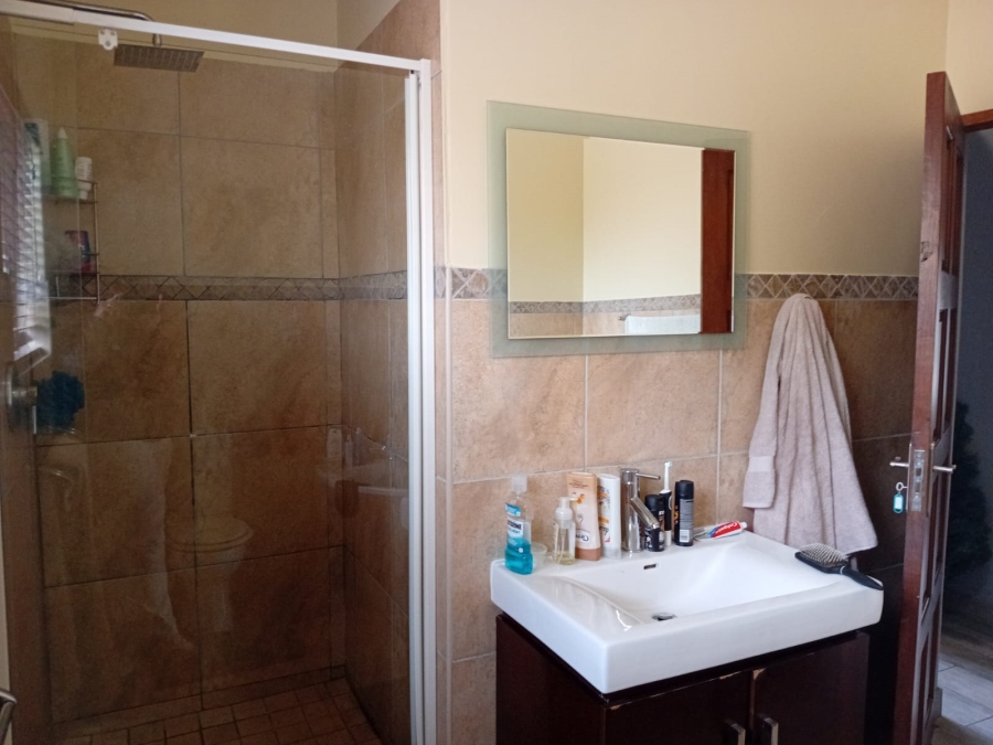 3 Bedroom Property for Sale in Rooihuiskraal North Gauteng