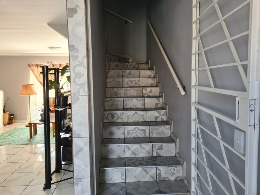 To Let 2 Bedroom Property for Rent in Windsor East Gauteng