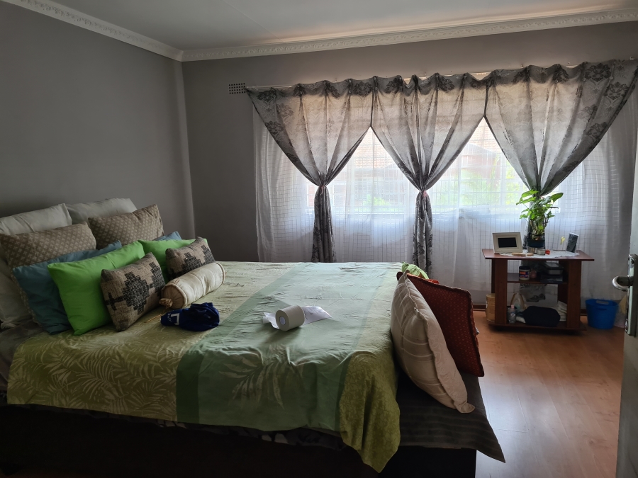 To Let 2 Bedroom Property for Rent in Windsor East Gauteng