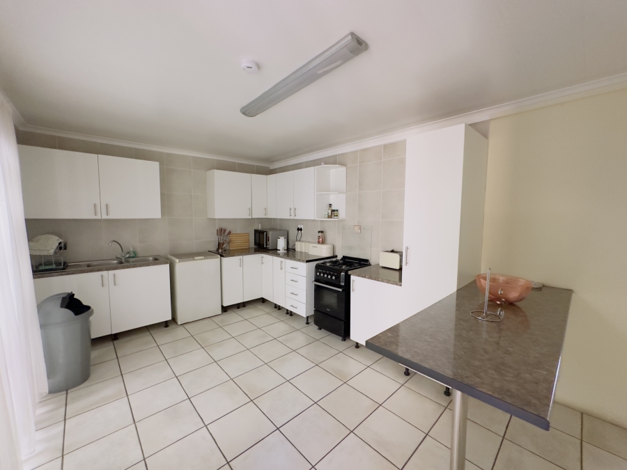 6 Bedroom Property for Sale in Lambton Gauteng