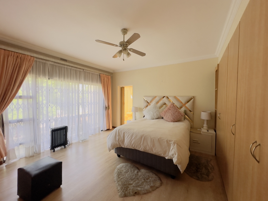 6 Bedroom Property for Sale in Lambton Gauteng