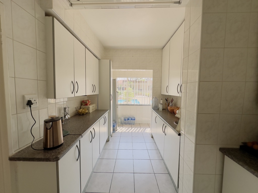 6 Bedroom Property for Sale in Lambton Gauteng