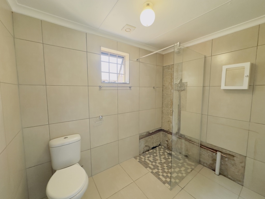 6 Bedroom Property for Sale in Lambton Gauteng