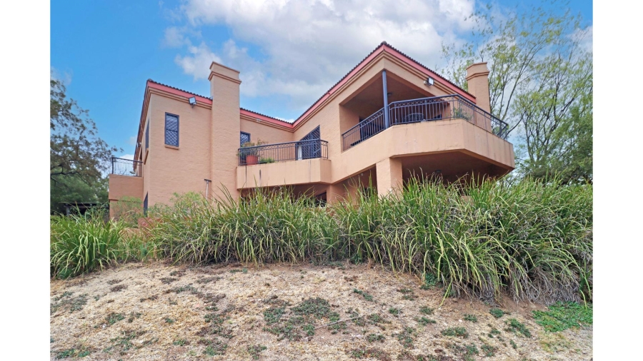 4 Bedroom Property for Sale in Chartwell Gauteng