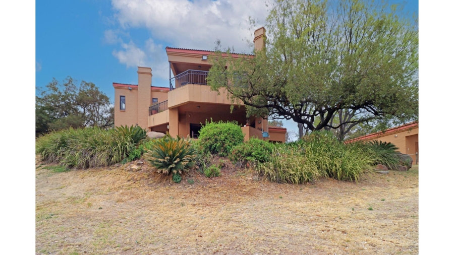 4 Bedroom Property for Sale in Chartwell Gauteng
