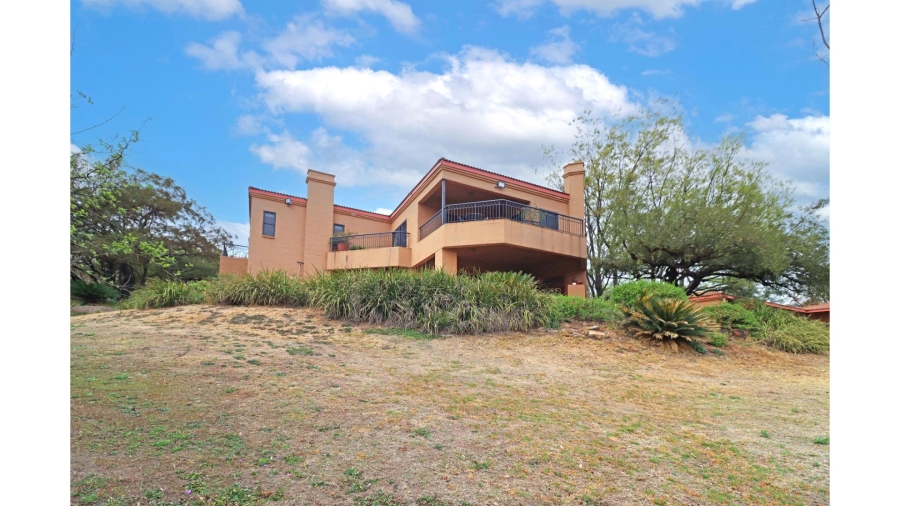 4 Bedroom Property for Sale in Chartwell Gauteng