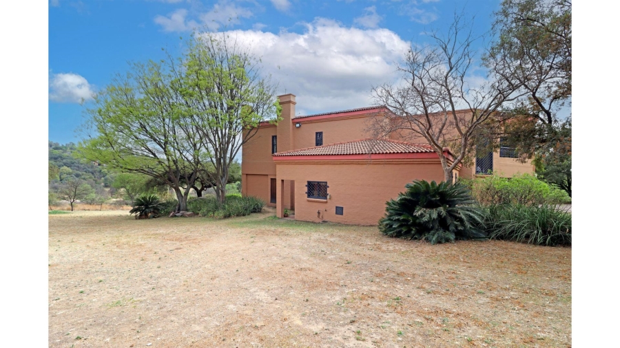 4 Bedroom Property for Sale in Chartwell Gauteng