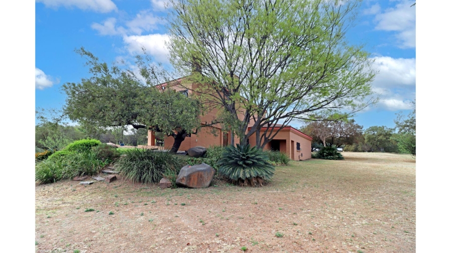 4 Bedroom Property for Sale in Chartwell Gauteng