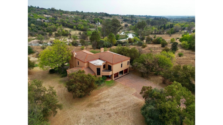 4 Bedroom Property for Sale in Chartwell Gauteng