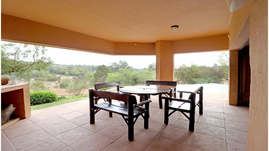 4 Bedroom Property for Sale in Chartwell Gauteng