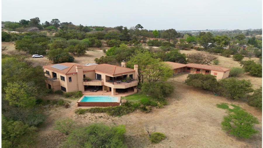 4 Bedroom Property for Sale in Chartwell Gauteng