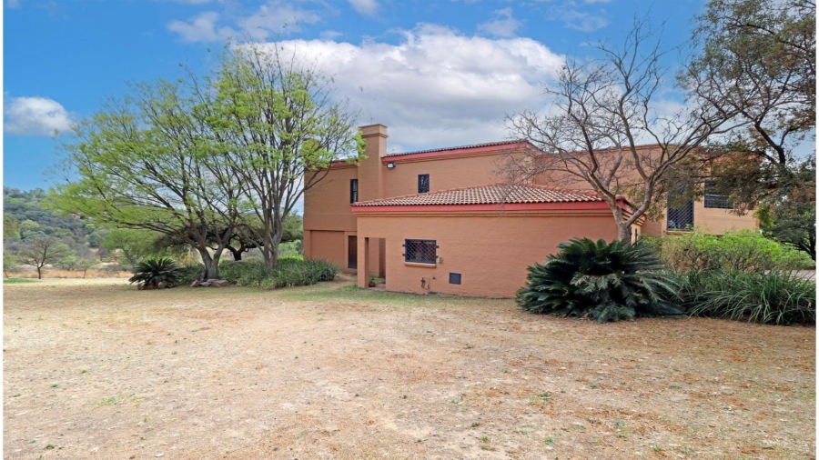 4 Bedroom Property for Sale in Chartwell Gauteng