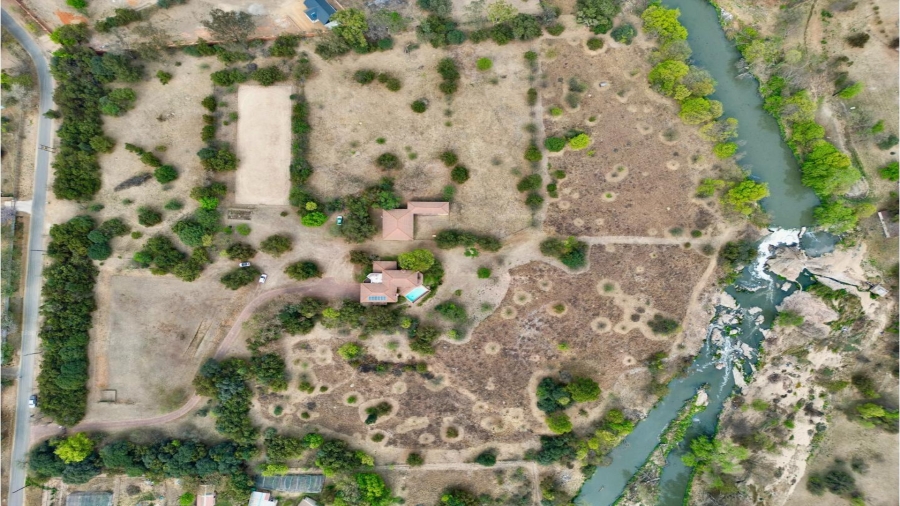 4 Bedroom Property for Sale in Chartwell Gauteng