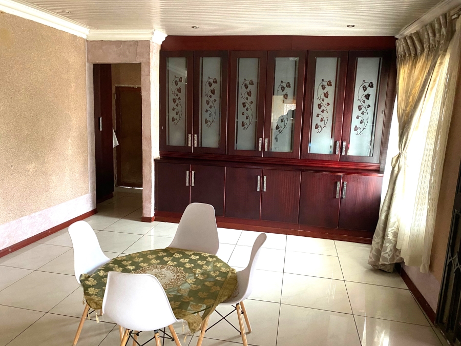 5 Bedroom Property for Sale in Spruit View Gauteng