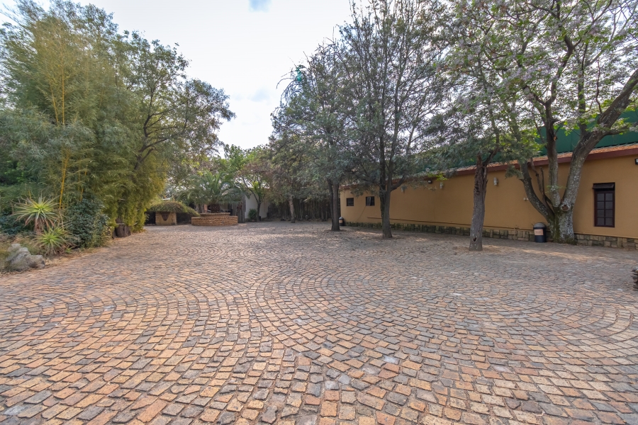 29 Bedroom Property for Sale in Chartwell Gauteng