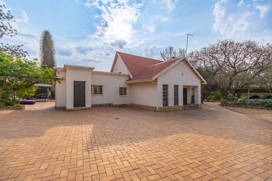 29 Bedroom Property for Sale in Chartwell Gauteng