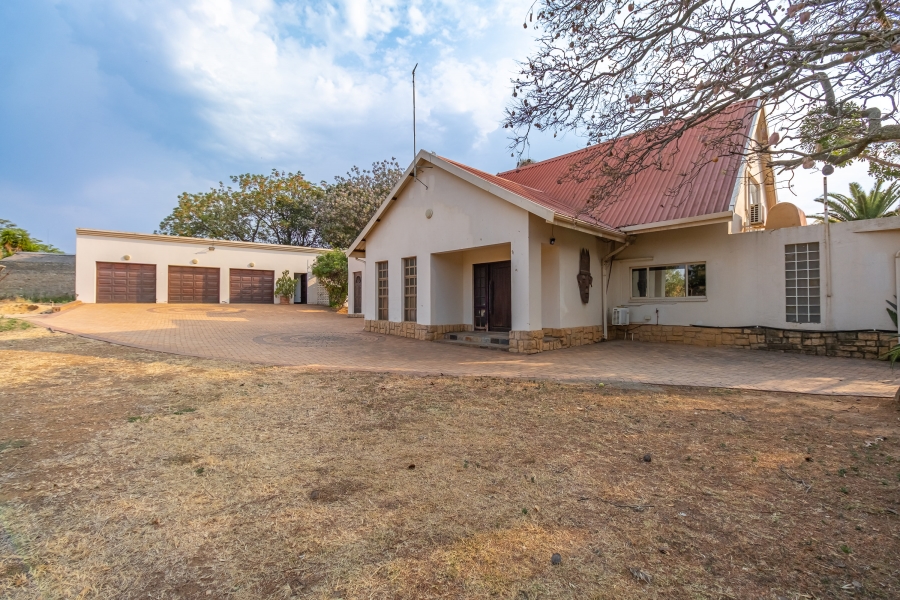 29 Bedroom Property for Sale in Chartwell Gauteng