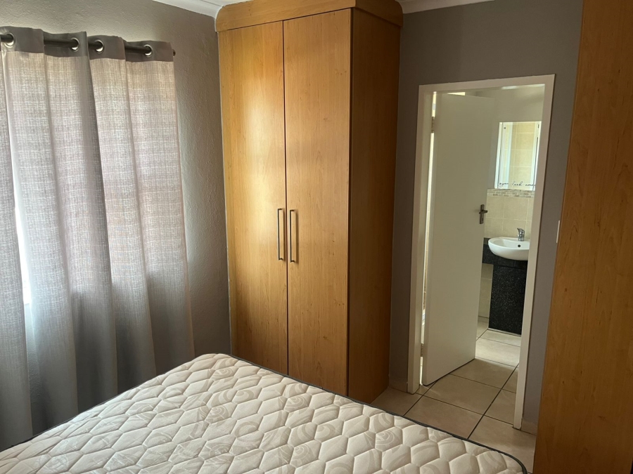 1 Bedroom Property for Sale in Edenburg Gauteng