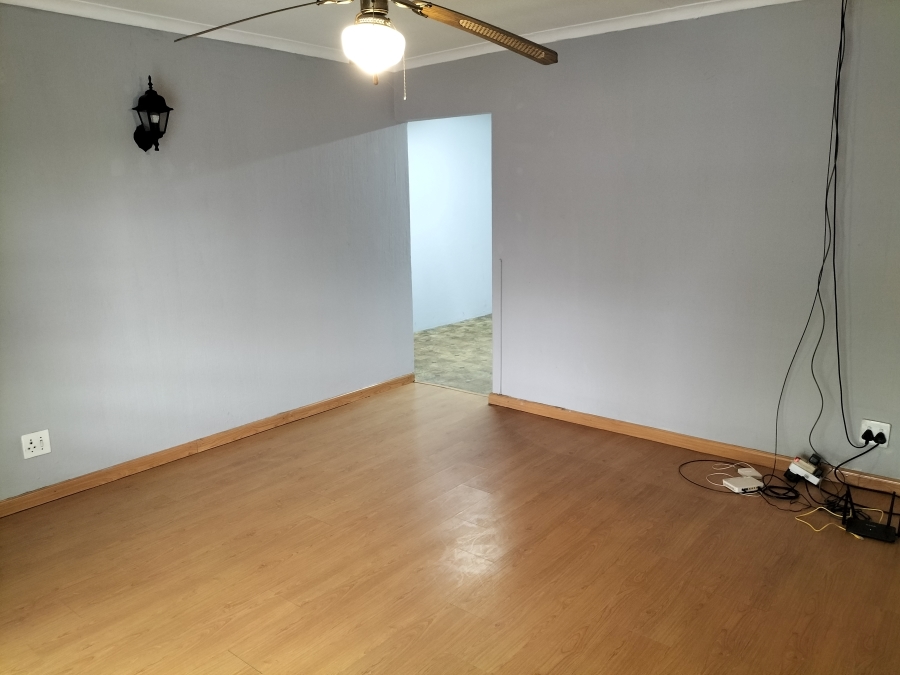 3 Bedroom Property for Sale in Florida Lake Gauteng