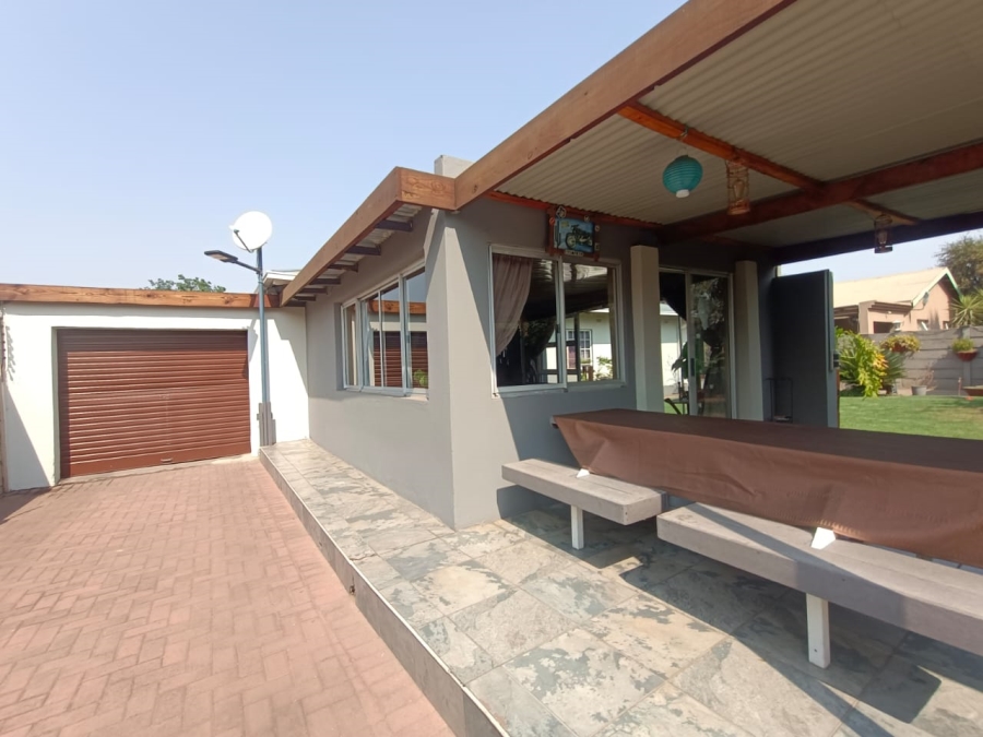 2 Bedroom Property for Sale in Vanderbijlpark CW 5 Gauteng