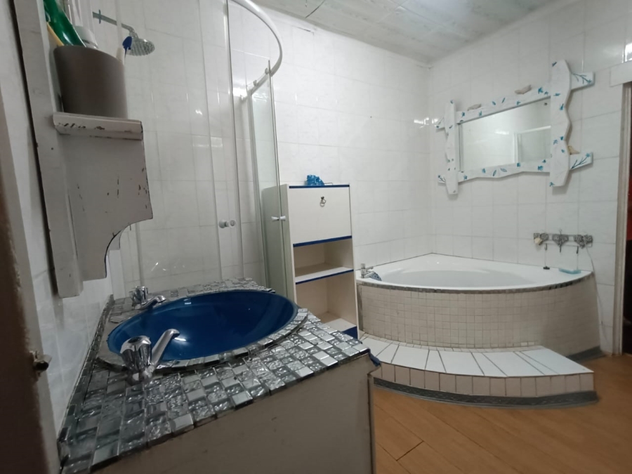 2 Bedroom Property for Sale in Vanderbijlpark CW 5 Gauteng